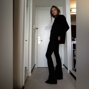 H&M shaping flare black denim NWT